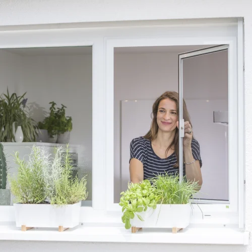 kaiser_insektenschutz_dreh_pendelfenster_vorschau_Q